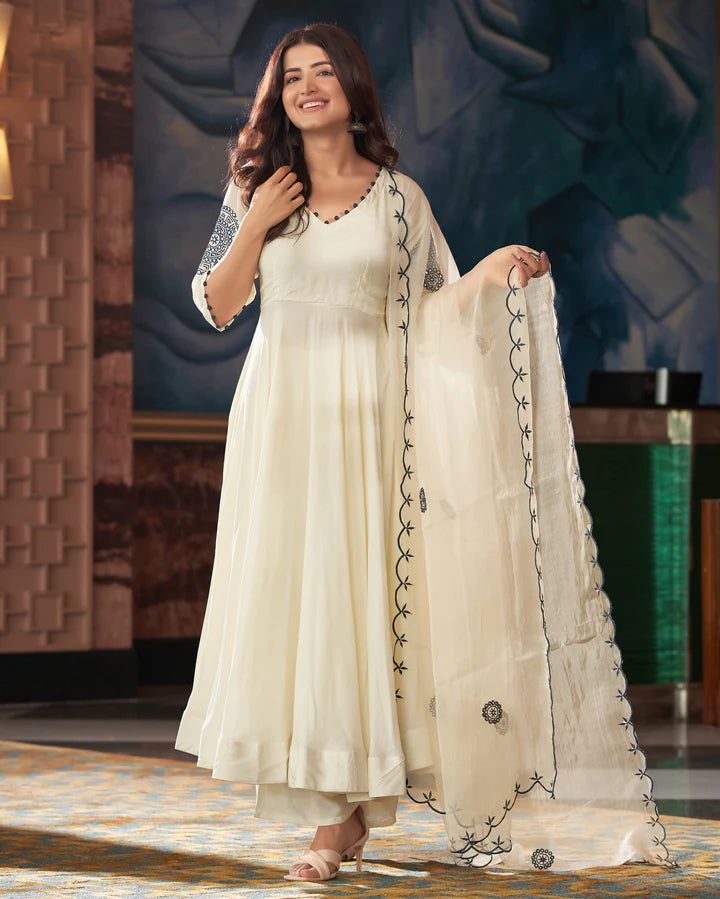 Elegant Off-White Anarkali Kurta Set with Embroidered Dupatta