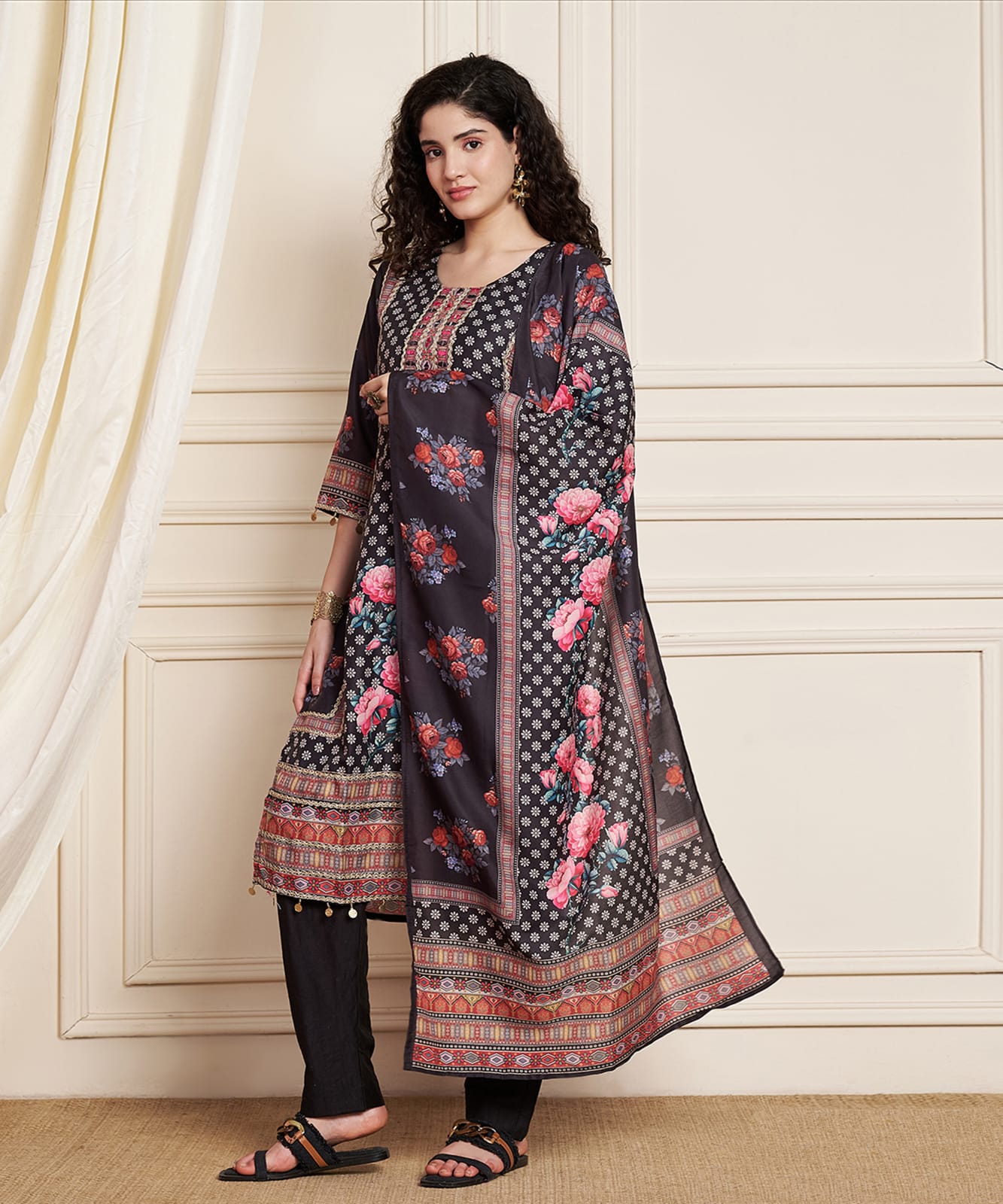 Elegant Black Floral Printed Kurta Set with Dupatta