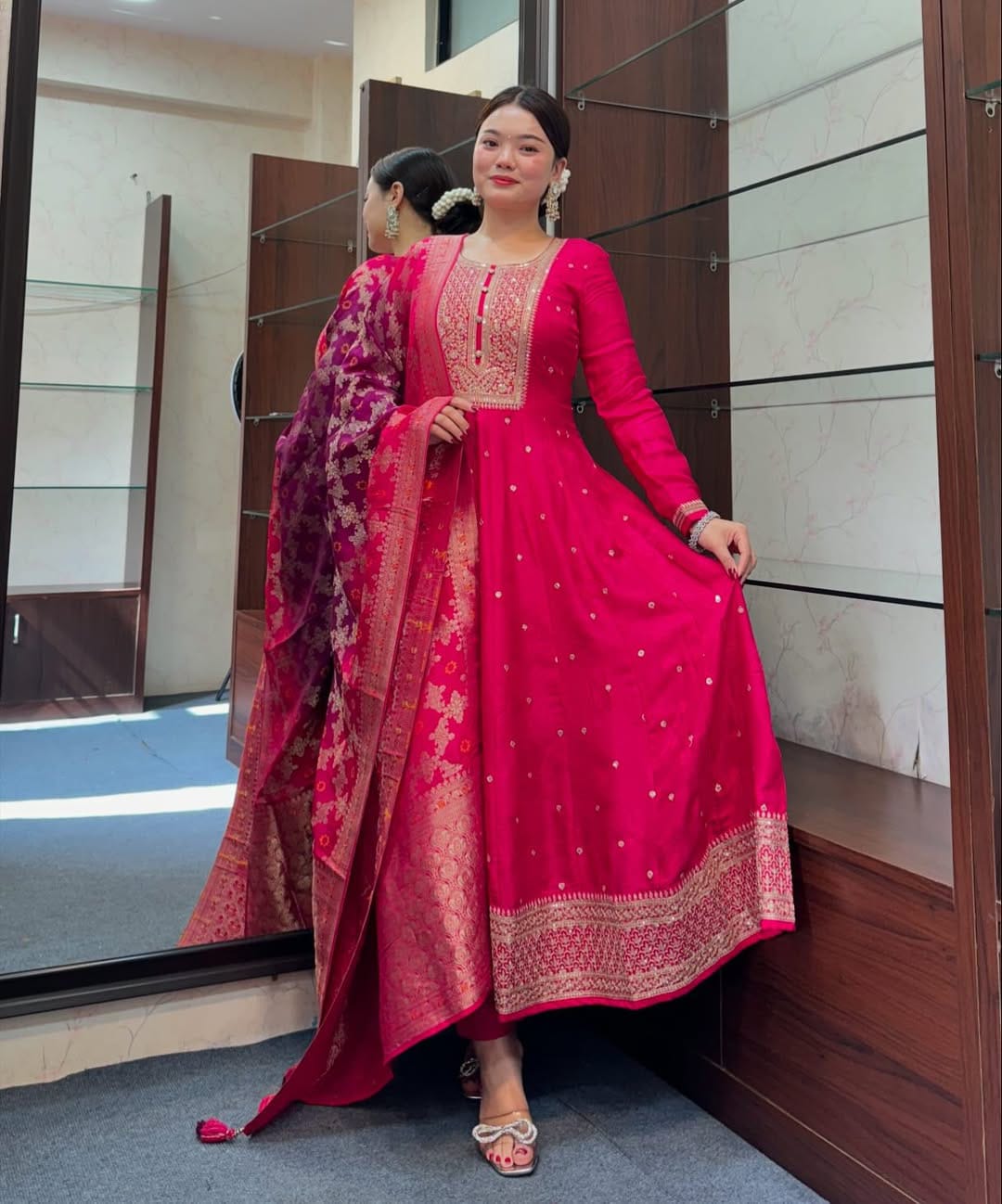 Gulbahaar Banarasi Anarkali Set