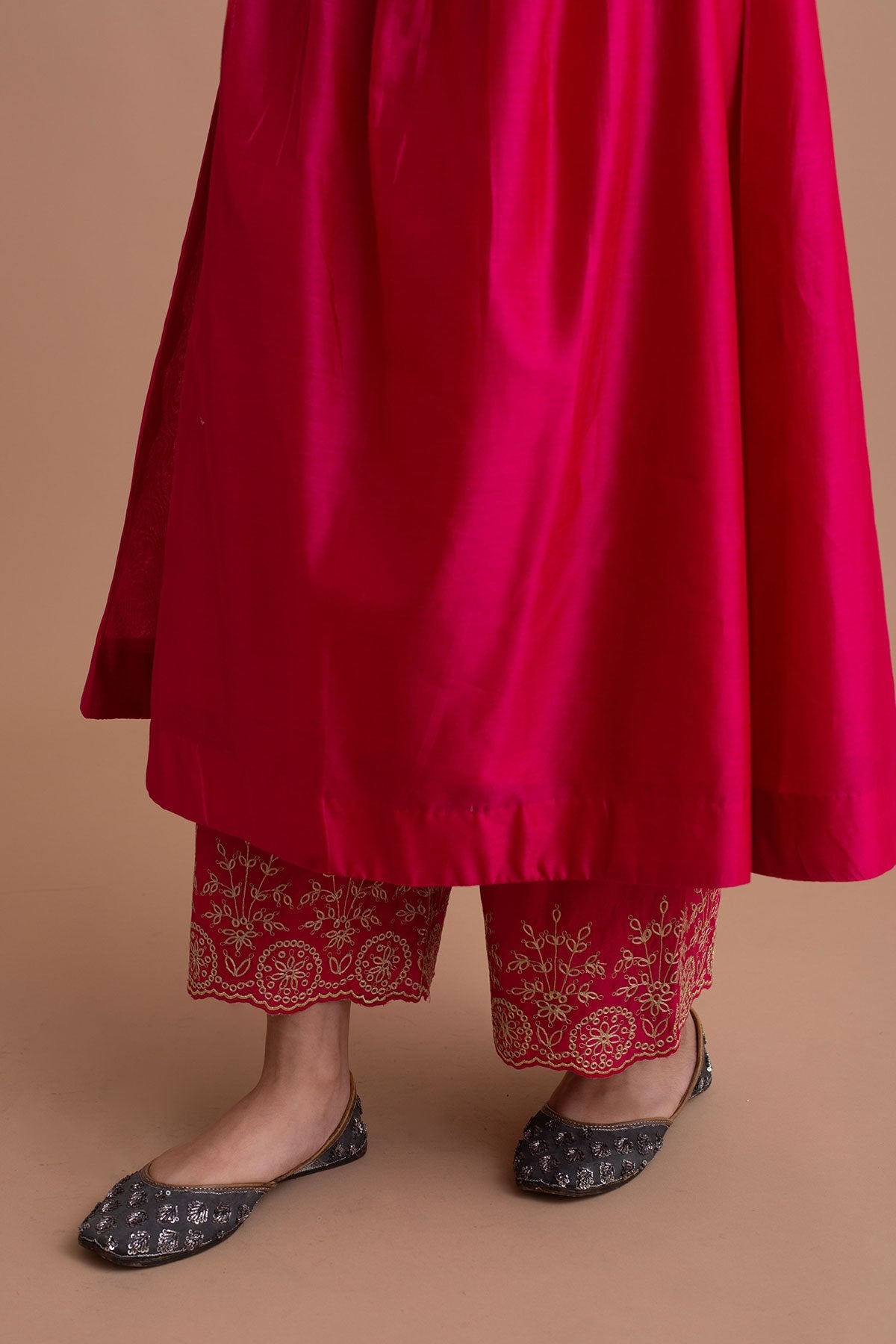 Fuchsia Pink Embroidered Organza Kurta Set with Dupatta