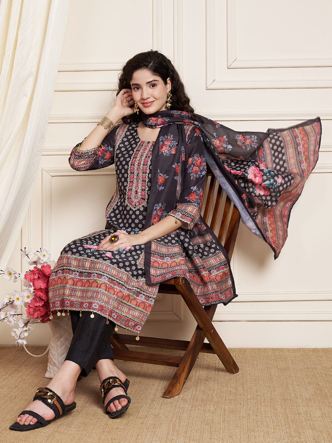 Elegant Black Floral Printed Kurta Set with Dupatta