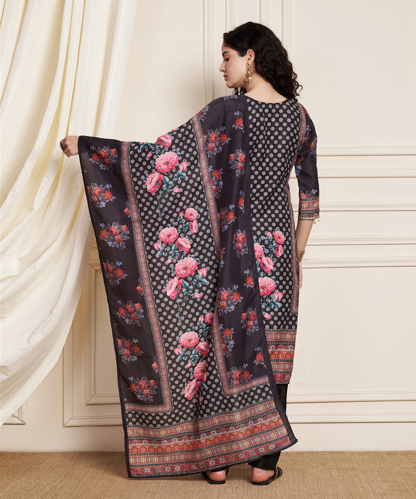 Elegant Black Floral Printed Kurta Set with Dupatta