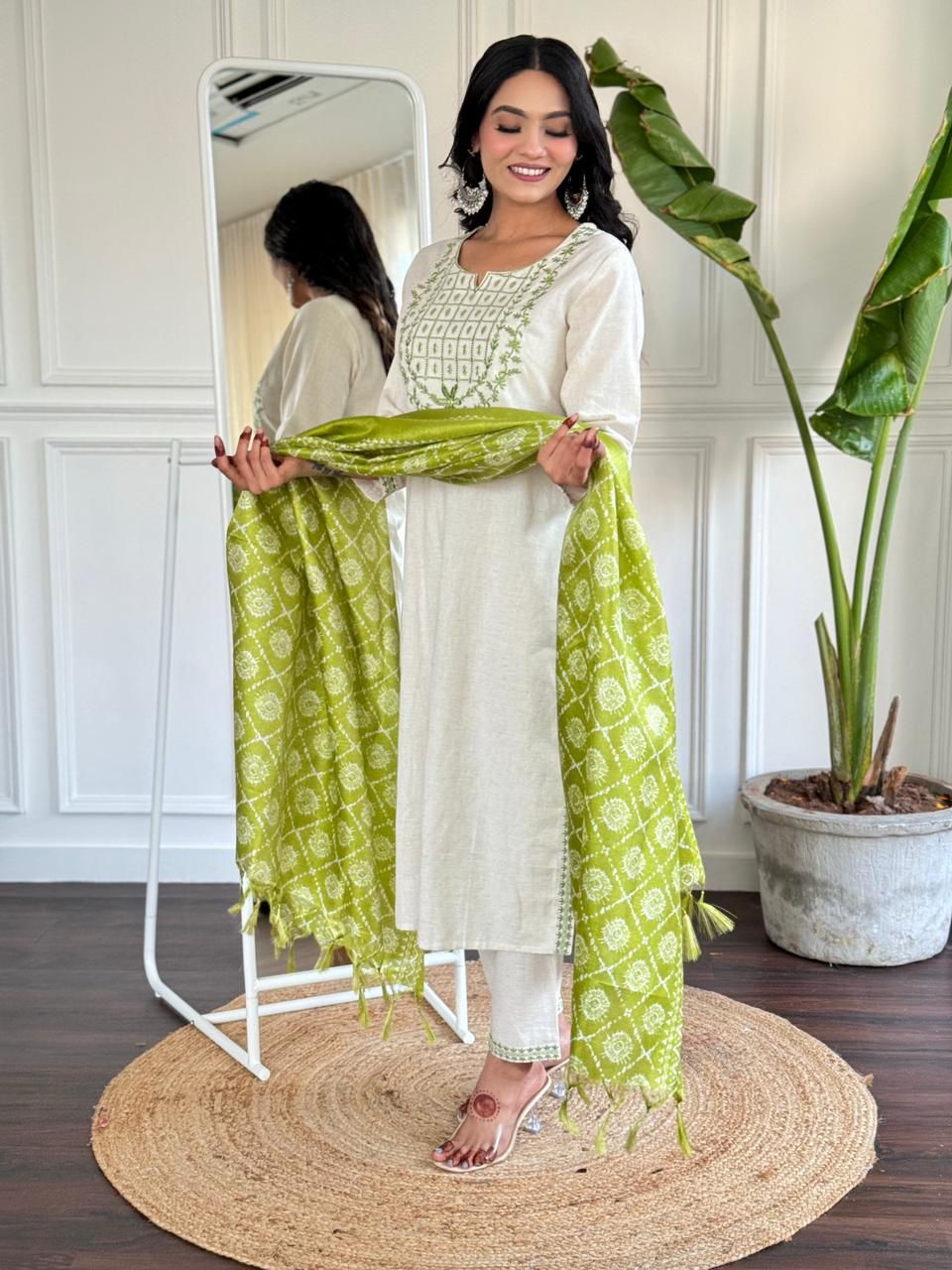 Elegant Ethnic Ensemble for Women