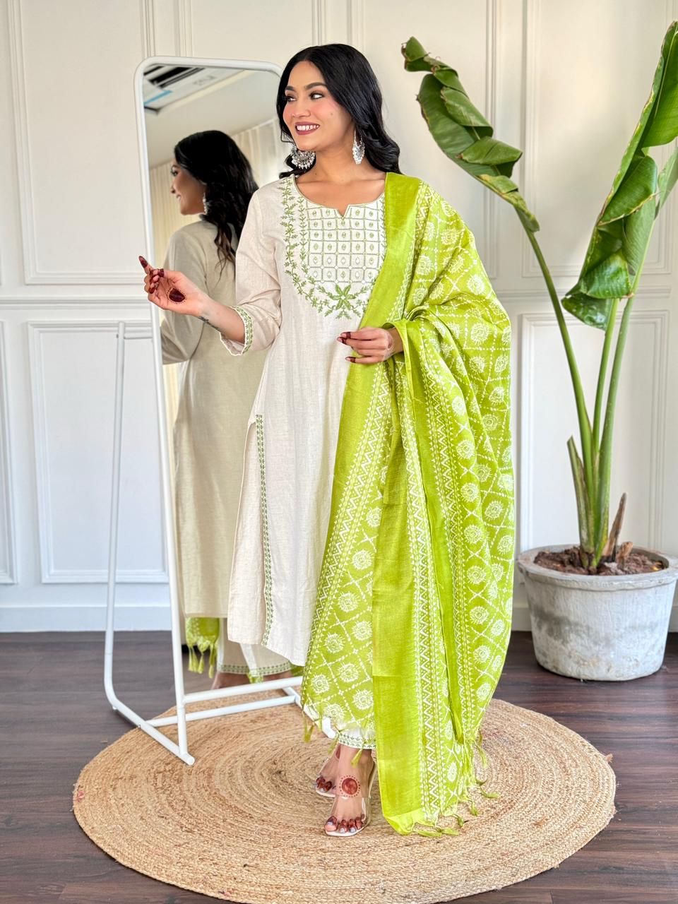 Elegant Ethnic Ensemble for Women