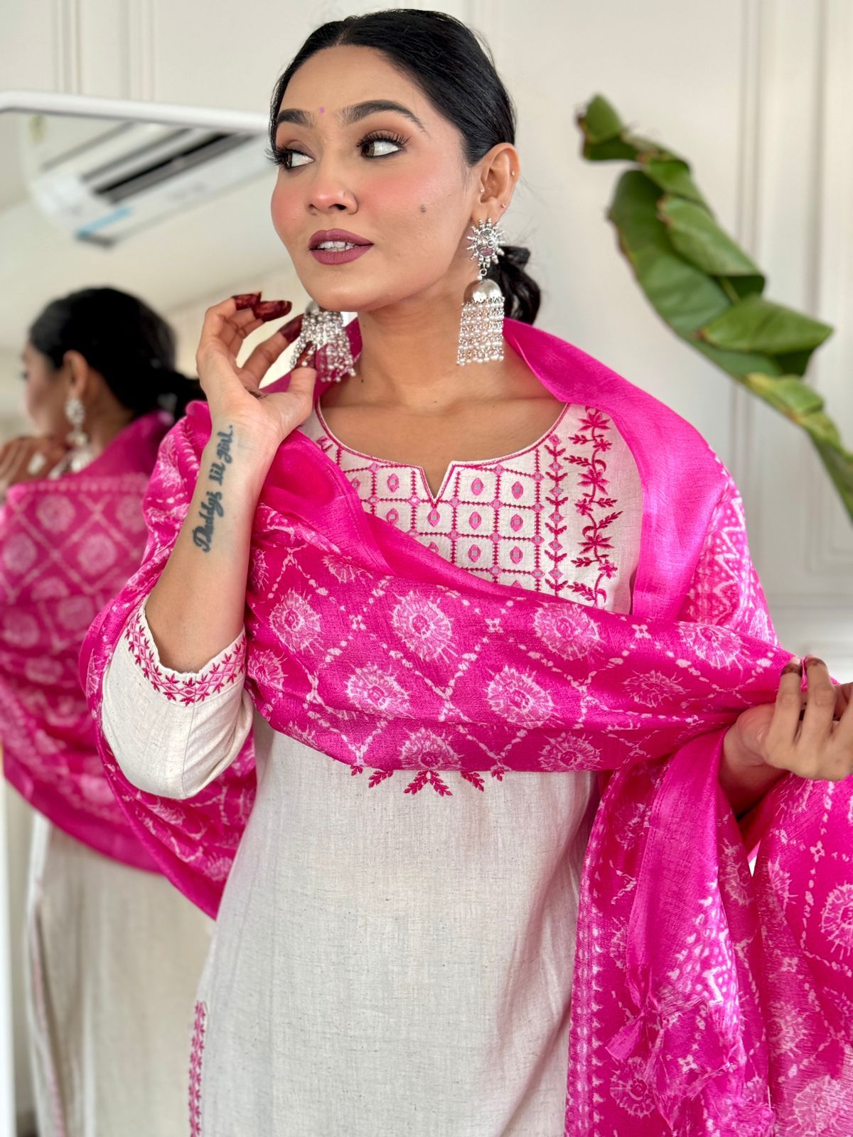 Elegant Ethnic Ensemble for Women